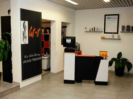 Cut-it Friseursalon, Bad Bergzabern Damen-, Herren-, Kinderfriseur Hochsteckfrisuren Farbbehandlungen Make-up